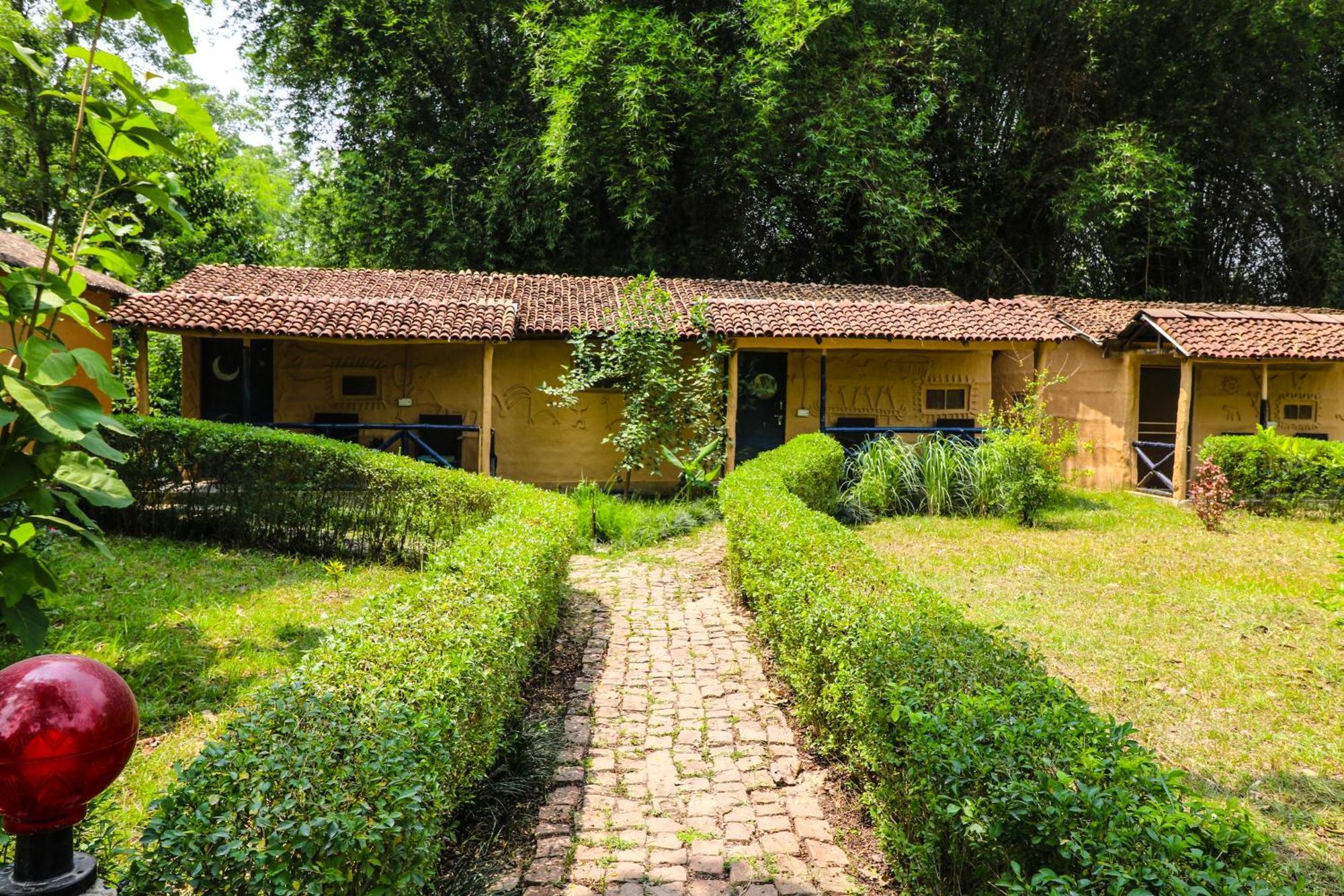 Wild Planet Eco Retreat Hotel Bardiya Buitenkant foto