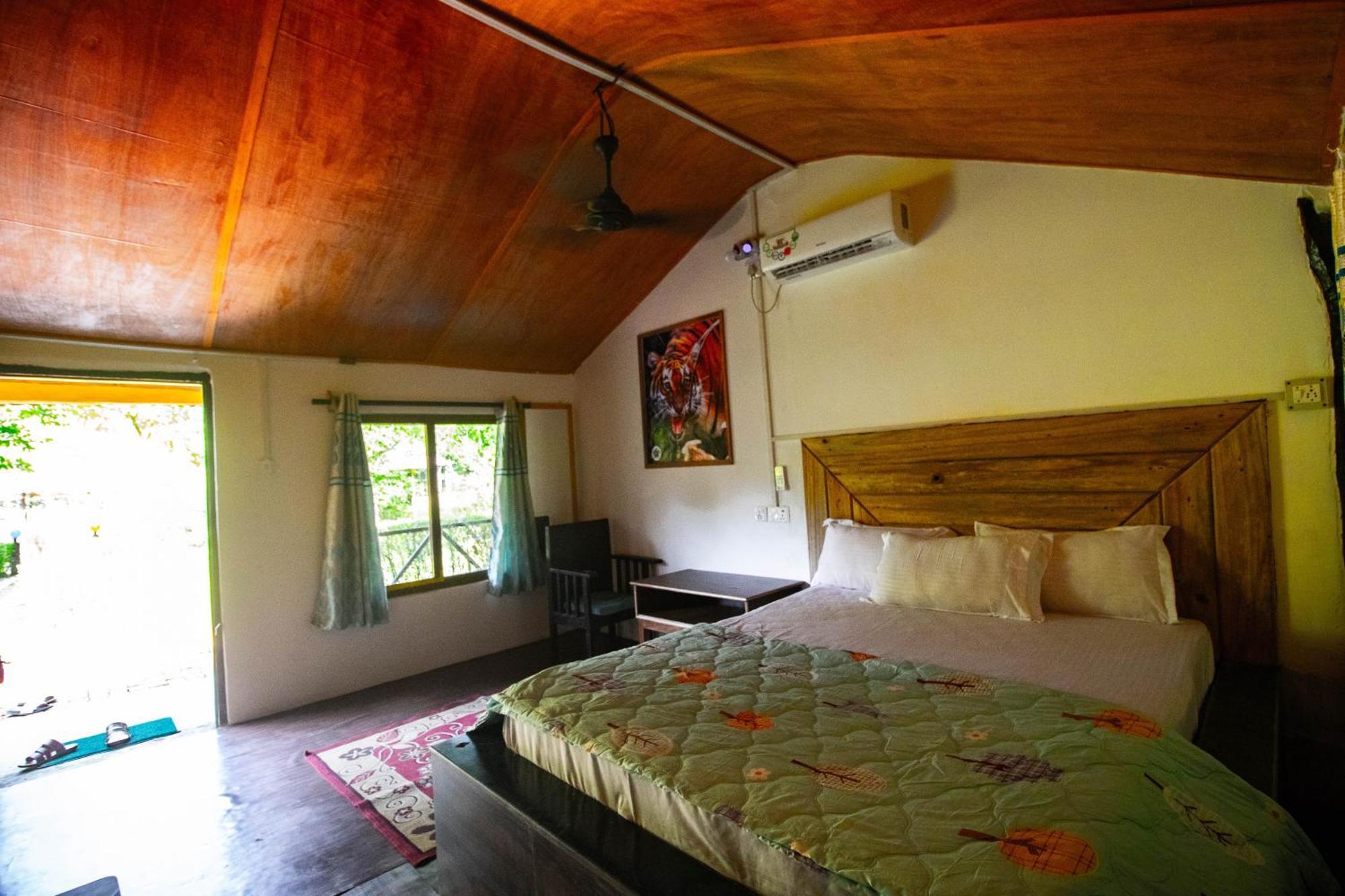 Wild Planet Eco Retreat Hotel Bardiya Buitenkant foto