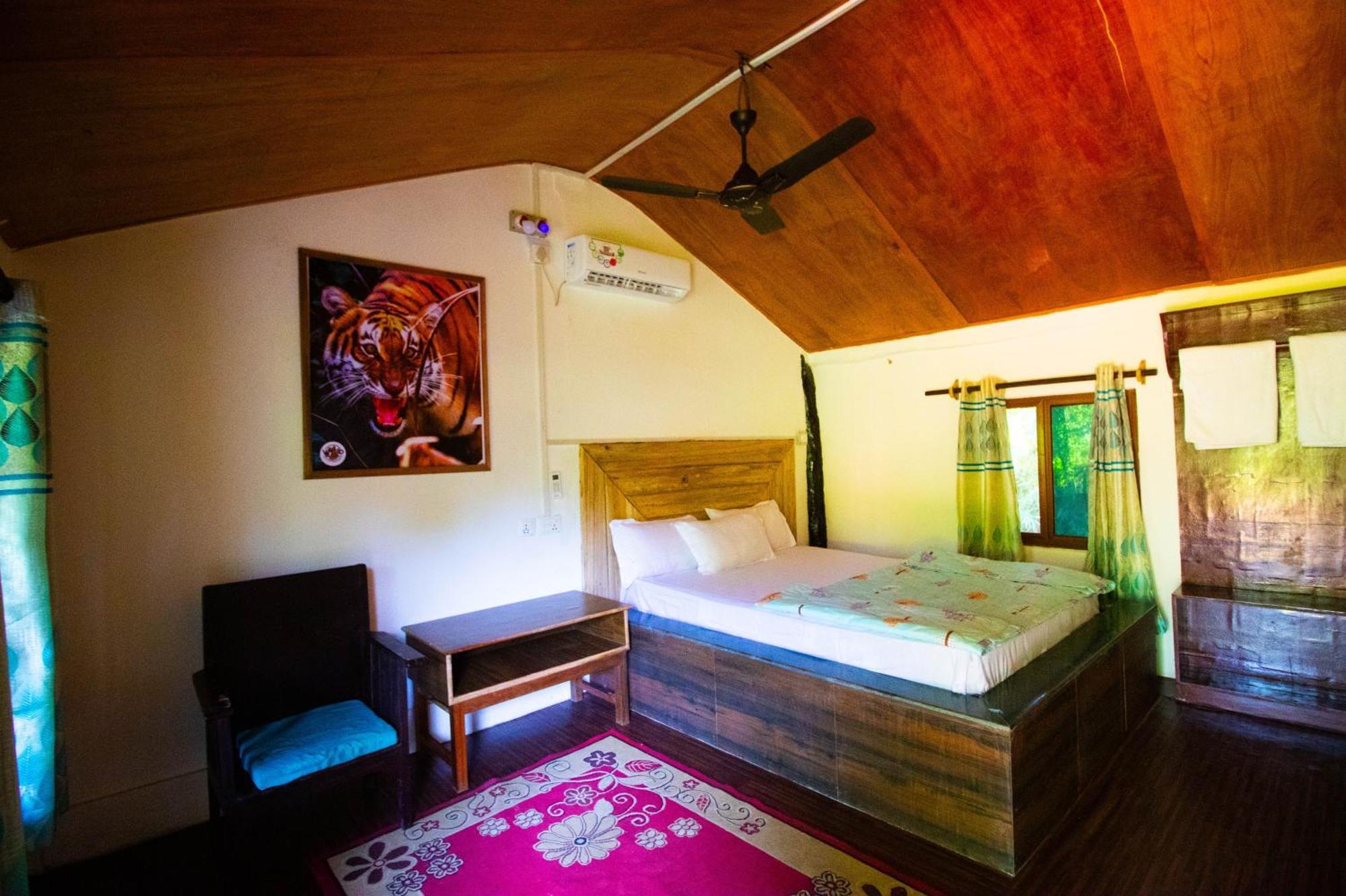 Wild Planet Eco Retreat Hotel Bardiya Buitenkant foto